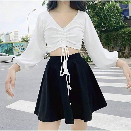 áo croptop form rộng phổ biến được ưu chuộng