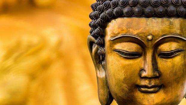 Để hình Phật làm ảnh nền điện thoại, máy tính có mang tội gì không? 1